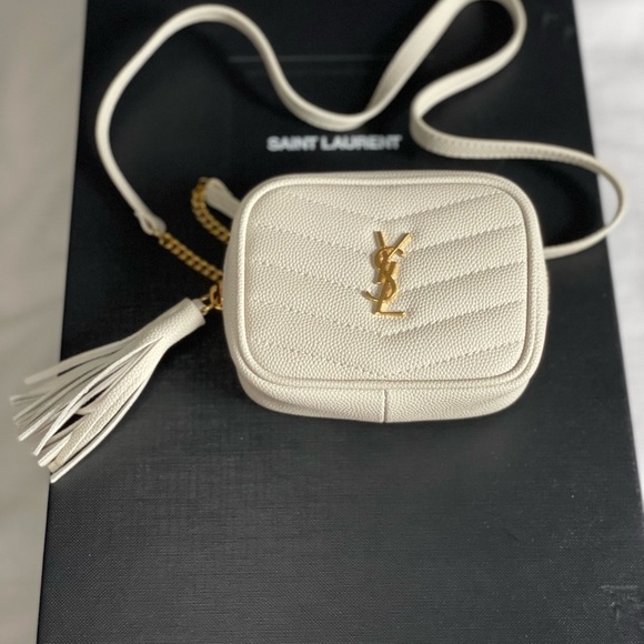 It’s 41/8H and 31/8W. A Fun Bag!! - Picture 3 of 3